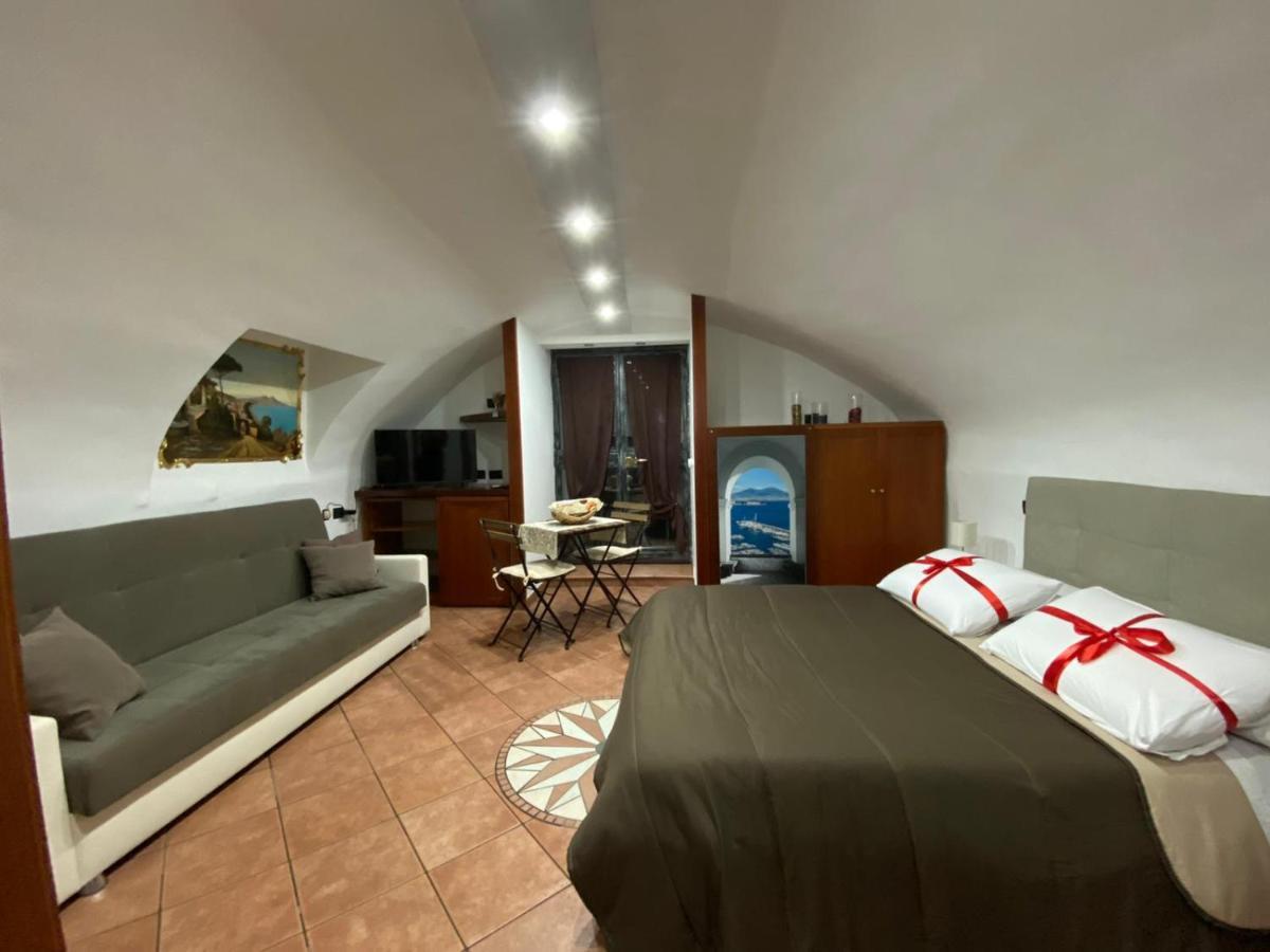 Home In Love: Balconcino Spaccanapoli מראה חיצוני תמונה